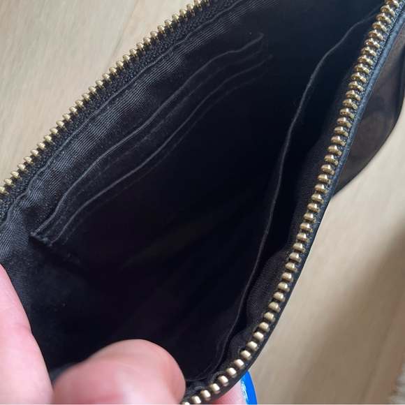 Coach logo wristlet, like new condition - Picture 3 of 3
